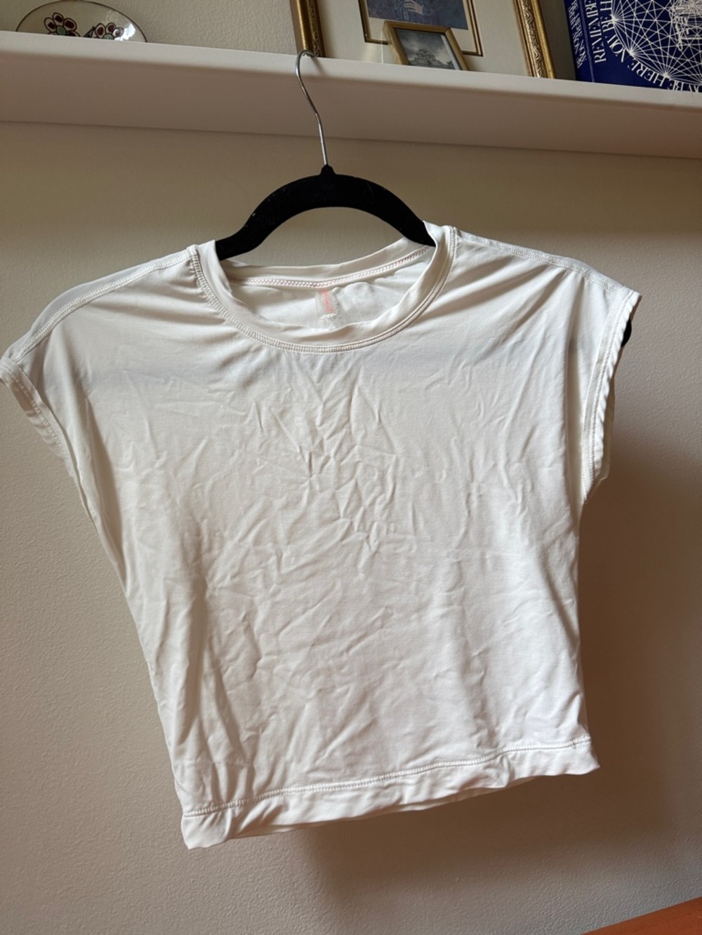 Free People - White Cropped Tee